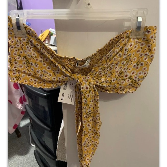 NWT Vanilla Sky Medium Yellow Floral Tube Top With Tie Front - Picture 3 of 7